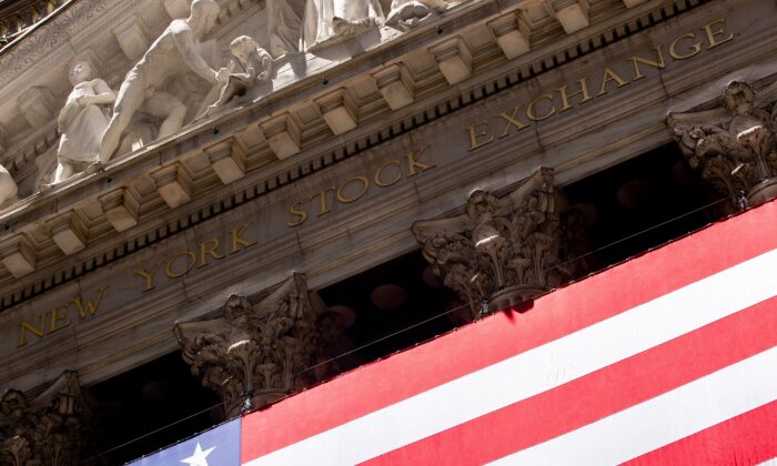 2022 年 6 月 29 日，纽约证券交易所。（Julia Nikhinson/美联社照片）
