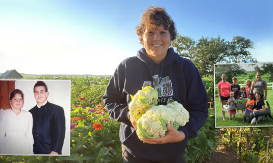 Ex-Mennonite Mom ‘Born Again’ Joins Modern World, Goes Viral With Unreal Homesteading Skills on Instagram