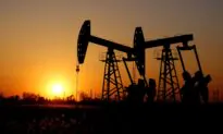 Oil Set for Weekly Loss on China Demand Fears