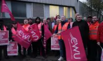 UK Schools, Universities, Royal Mail Hit by Strikes Amid Worsening Industrial Unrest