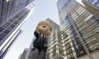 High-Flying Balloon Characters Star in Thanksgiving Parade