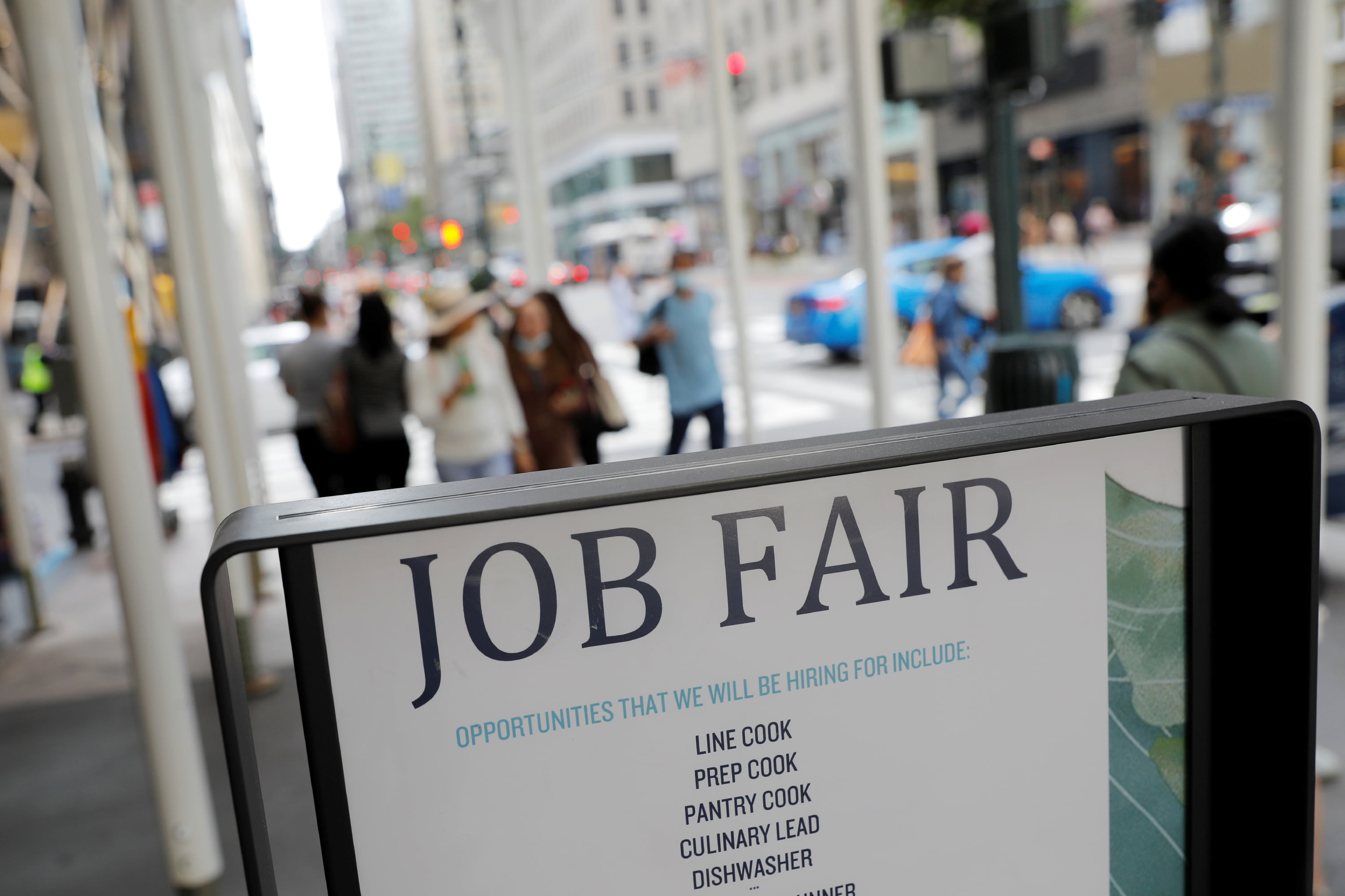 Strong Jobs Report Revives Fears of Inflation and More Aggressive Fed - Vimarsana News
