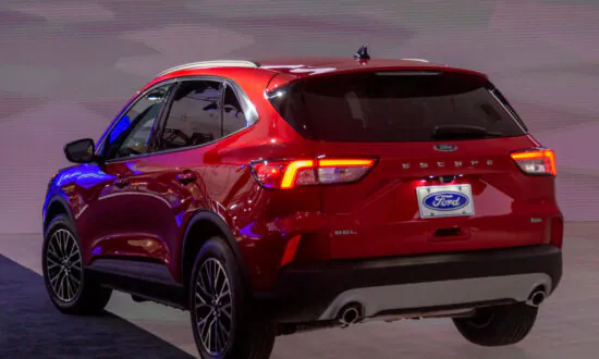Ford Motor Recalls Over 634,000 SUVs Due to Fuel Leaks, Fire Risk