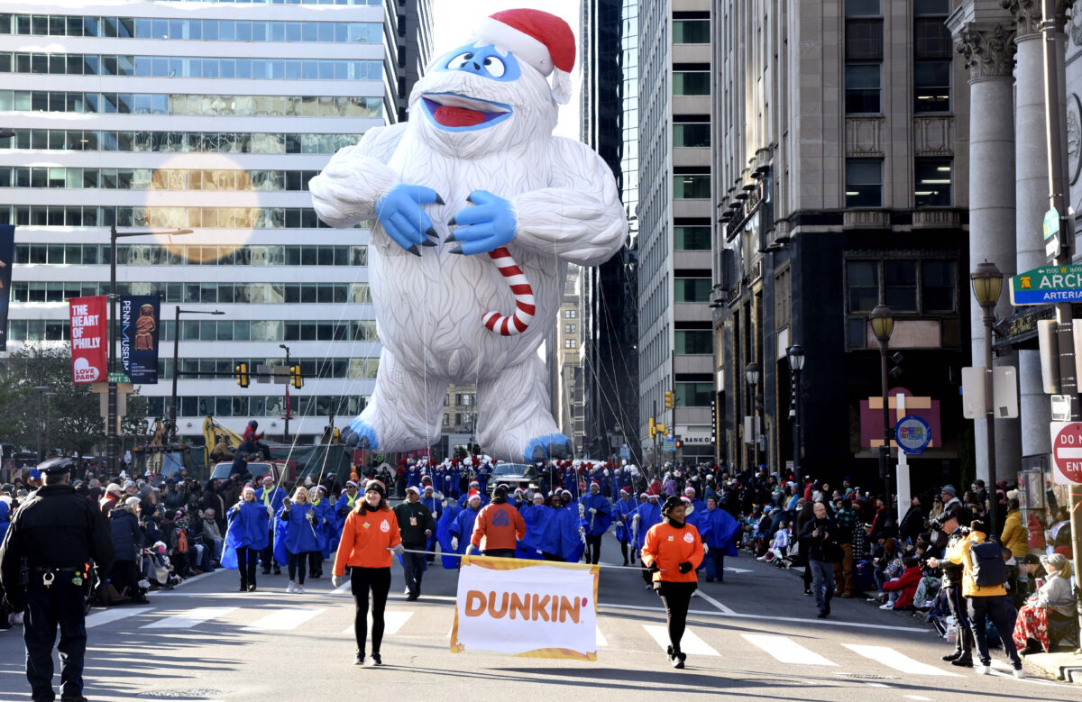 Philadelphia Turns Out for America’s Oldest Thanksgiving Day Parade