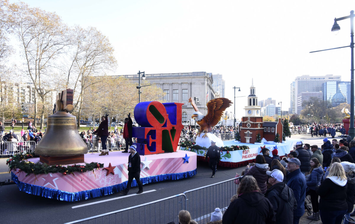 Philadelphia Turns Out for America’s Oldest Thanksgiving Day Parade