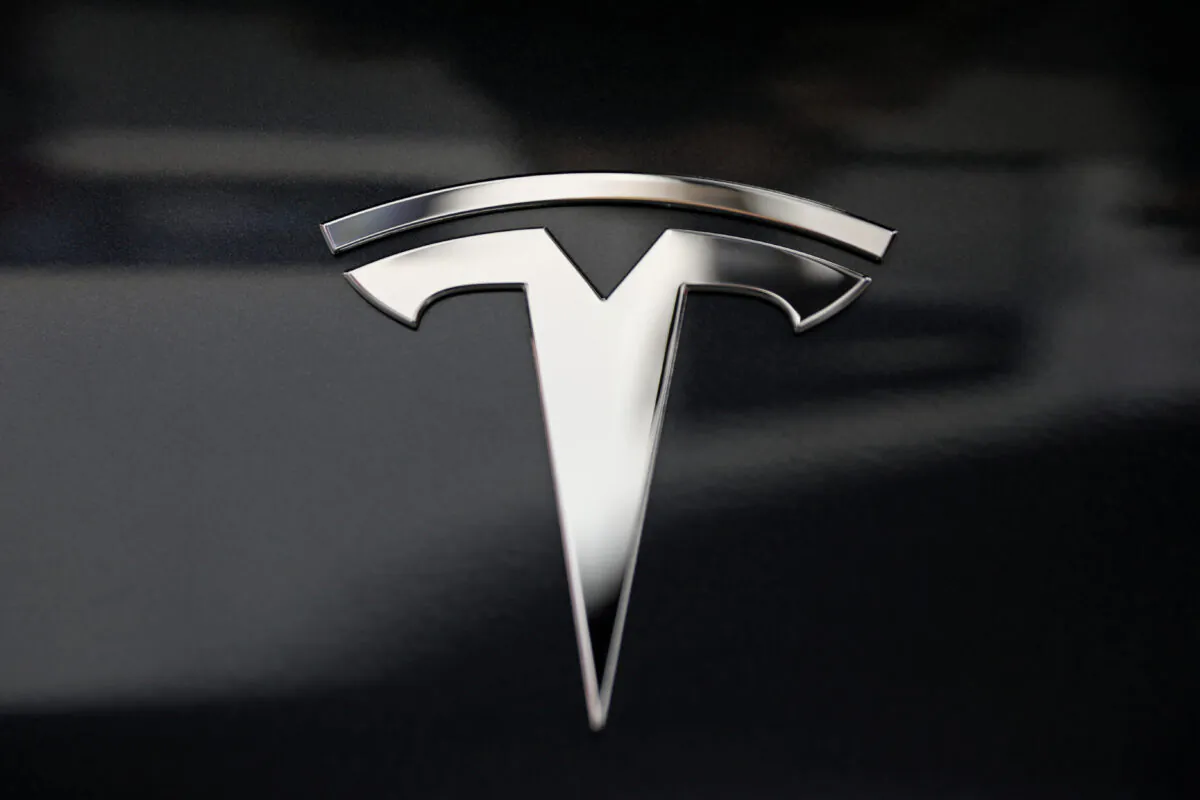 A Tesla logo in Los Angeles on Jan. 12, 2018. (Lucy Nicholson/Reuters)