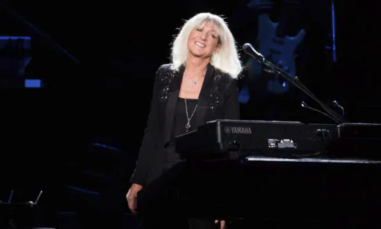 Christine McVie, Fleetwood Mac Singer-Songwriter, Dies at 79