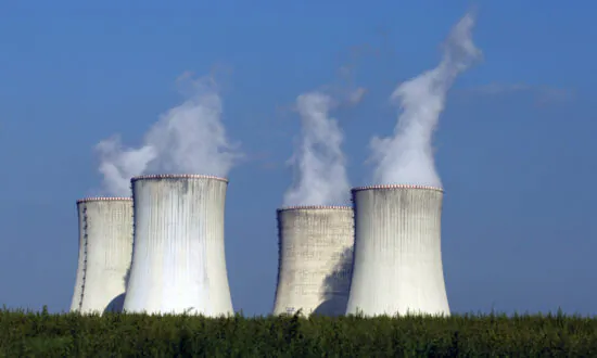 3 Energy Companies Vying to Build New Czech Nuclear Reactor
