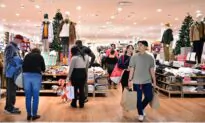 Americans Inch Closer to Debt Level ‘Breaking Point’ as Household Borrowing Tops $17 Trillion