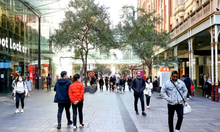 Shoppers walk around Pitt Street Mall in Sydney, Australia, on June 7, 2022. (Brendon Thorne/Getty Images)