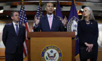 Democrats Urge Transparency Ahead of Delayed Briefing on Iran Strike