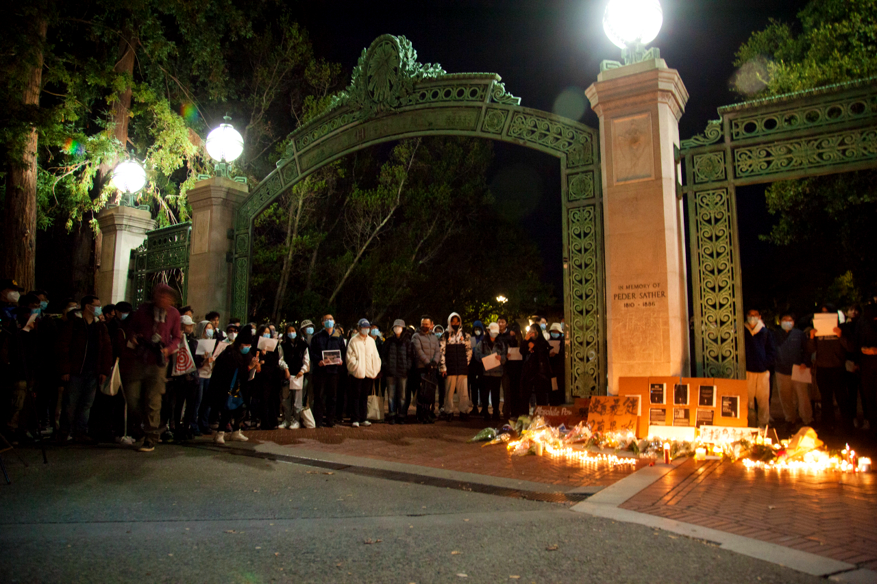 Hundreds Gather at UC Berkeley to Mourn Victims of CCP's Tyranny - Vimarsana News