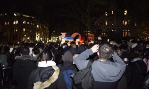 Support for Mainland Chinese Protests at University of Pennsylvania Candlelight Vigil