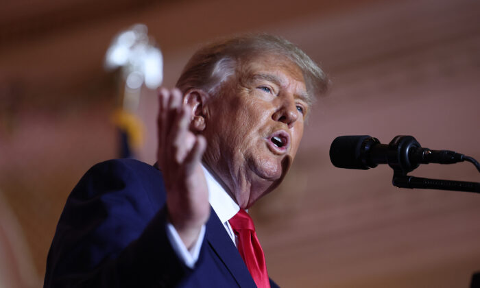 Former U.S. President Donald Trump speaks in Palm Beach, Fla., on Nov. 15, 2022. (Joe Raedle/Getty Images)