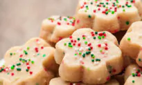 3-Ingredient Buttery Shortbread Cookies