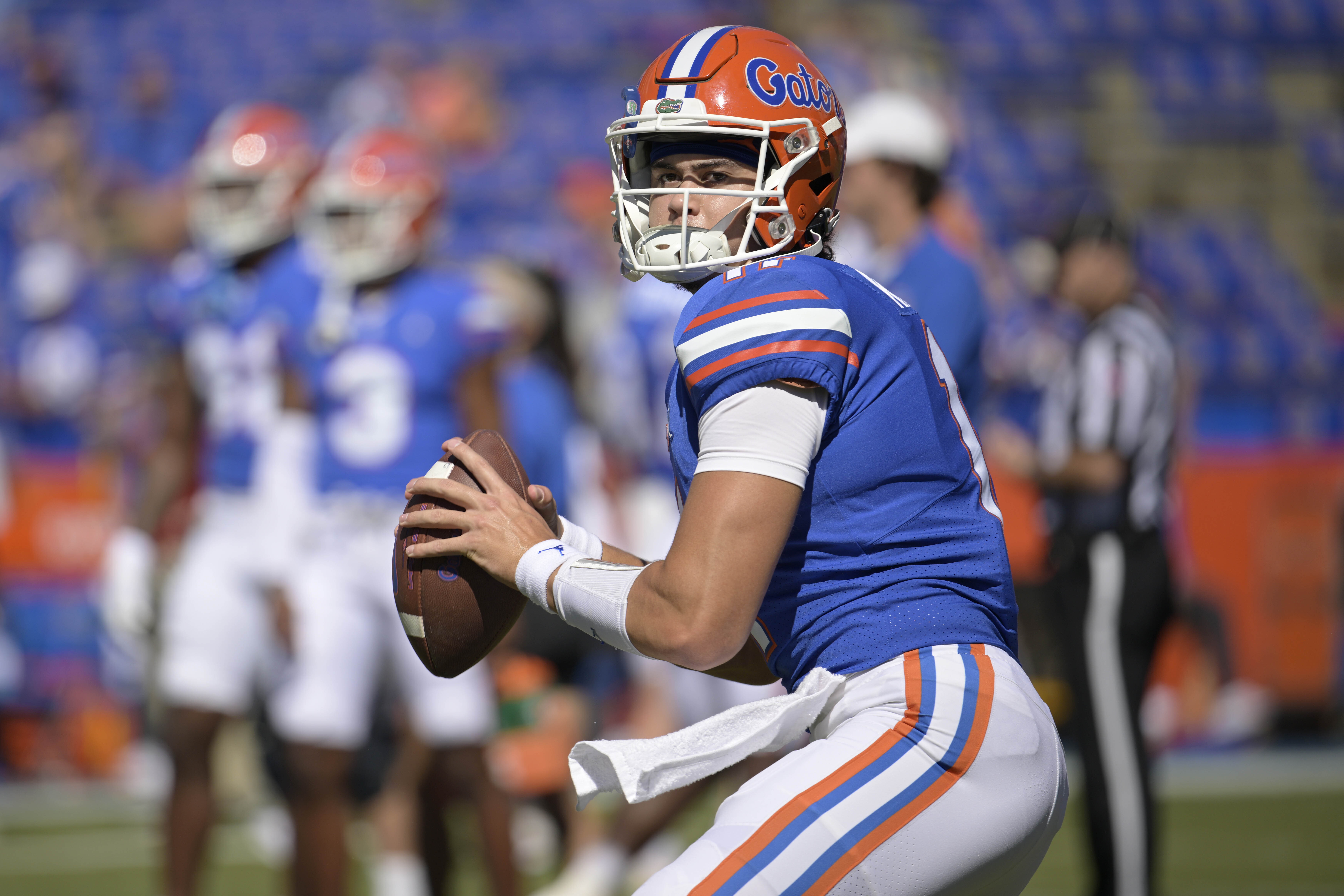 Florida Quarterback Kitna Leaves Jail as Child Porn Details Emerge - Vimarsana News