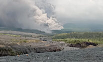 Indonesia Evacuates Villagers as Volcano Erupts on Java Island
