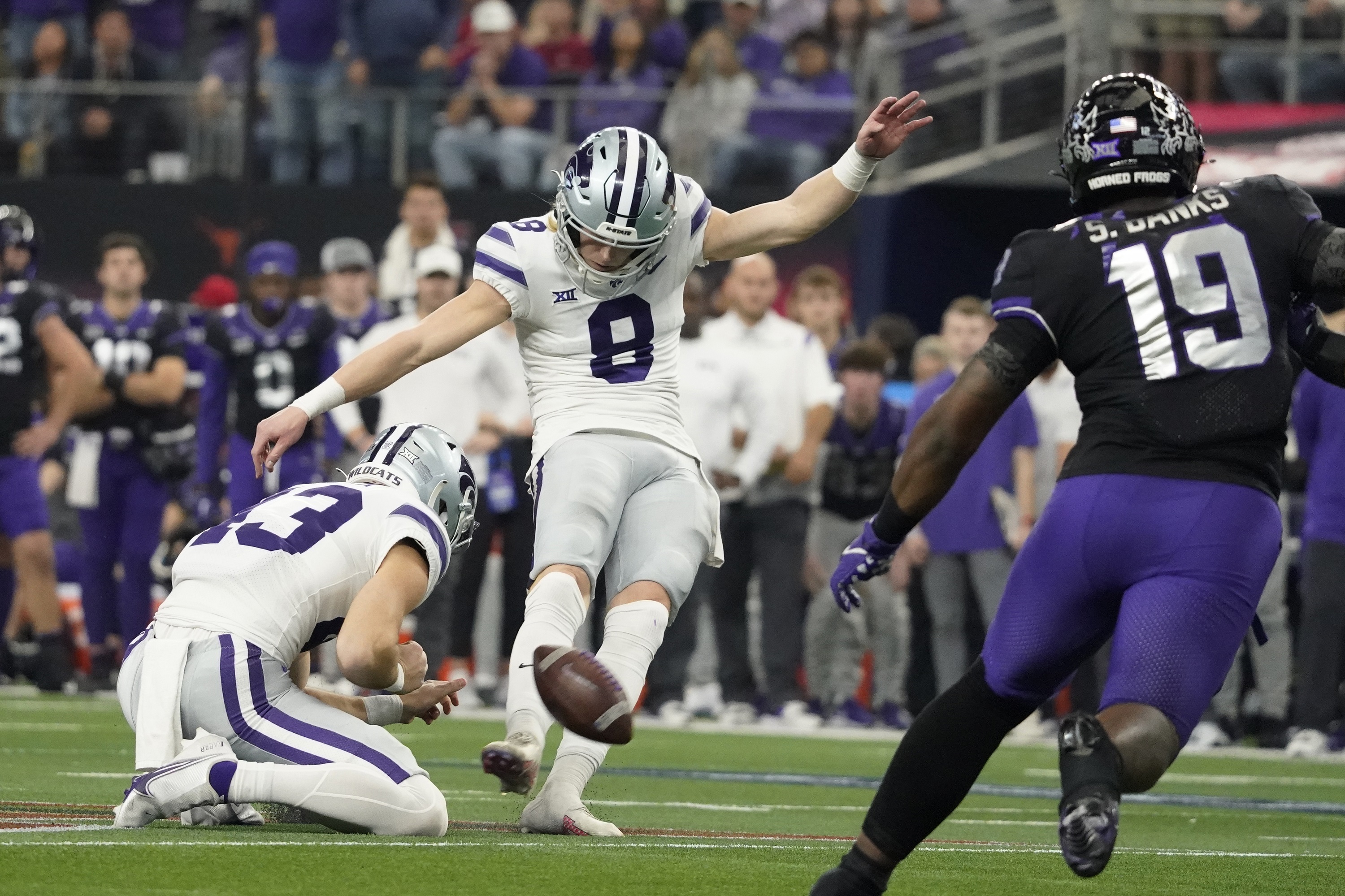 Eighth Inning Dooms Cats in Opener at No. 3 Texas - Kansas State University  Athletics