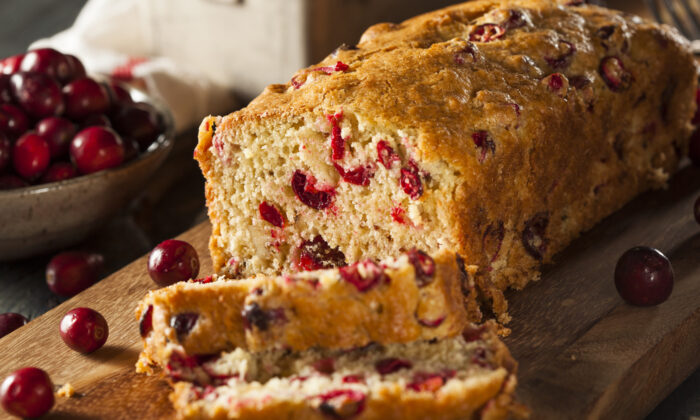 Holiday Season Cranberry Bread (Recipe)