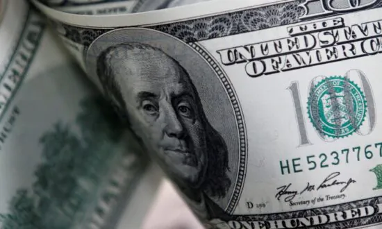 Dollar Calm as Debt Ceiling Talks to Resume