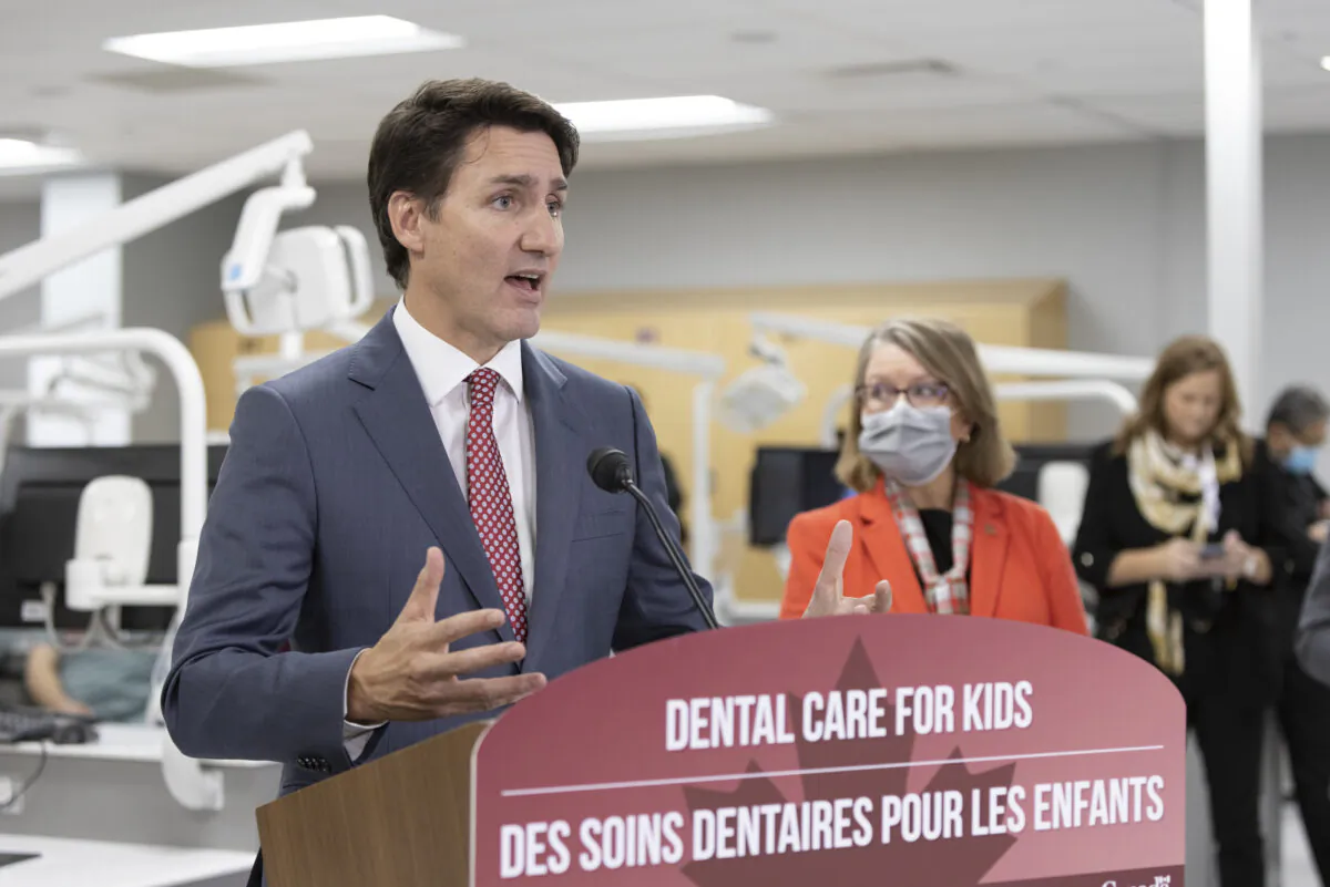 Prime Minister Justin Trudeau discusses dental care for children at Schulich School of Medicine and Dentistry in London, Ont., Dec. 1, 2022. (The Canadian Press/Nicole Osborne)
