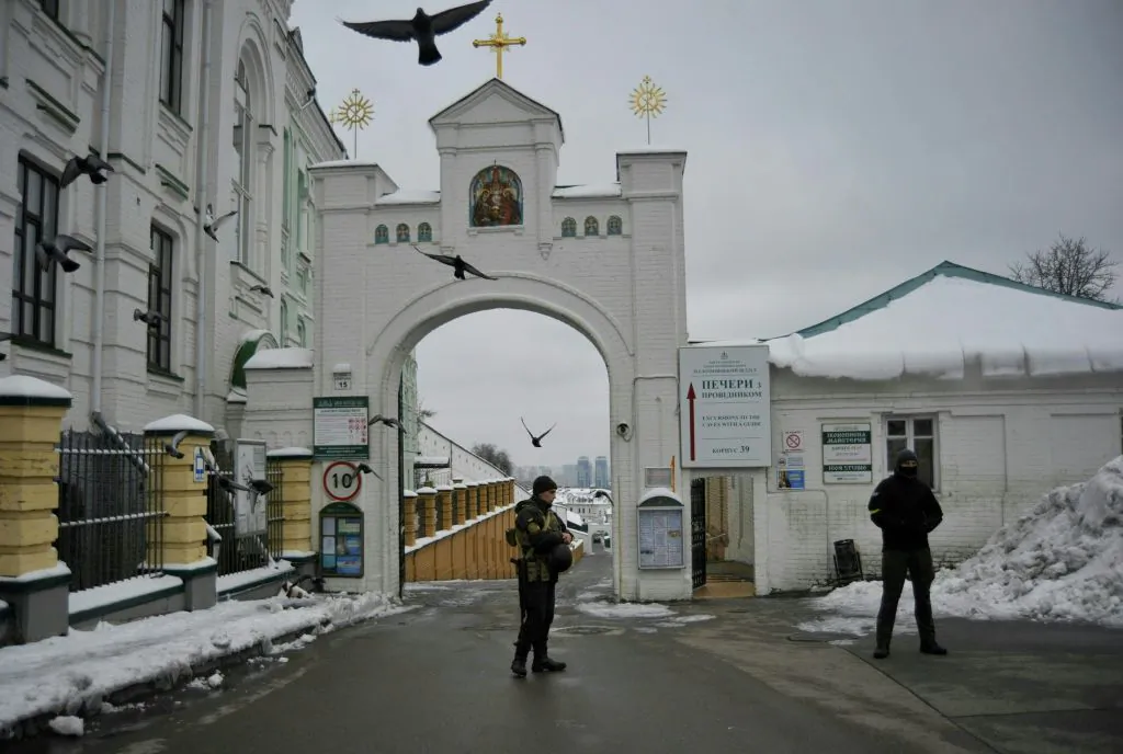 Ukraine's Security Service (SBU) servicemen stand in front of the entrance of Kyiv Pechersk Lavra monastery in Kyiv on Nov. 22, 2022, (Sergei Chuzavkov/AFP via Getty Images)