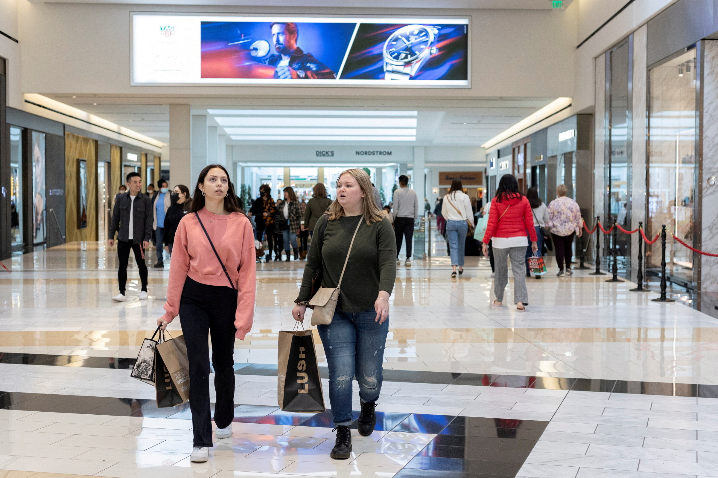 US Economy Cools as Fourth-Quarter GDP Growth Rate Slows to 2.9 Percent - Vimarsana News