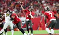 Tom Brady Authors Record 44th Comeback as Bucs Stun Saints