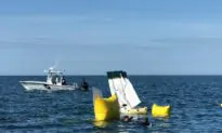 Rescue Teams Recover Plane After Crash Leaves 2 Dead, 1 Missing in Gulf of Mexico