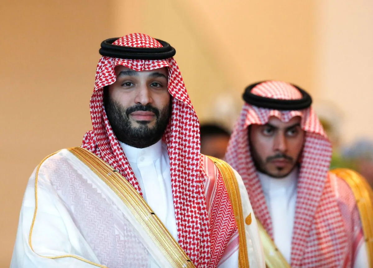 Saudi Crown Prince Mohammed bin Salman (L) arrives to attend the "APEC Leaders' Informal Dialogue with Guests" event during the Asia-Pacific Economic Cooperation (APEC) summit in Bangkok, Thailand, on Nov. 18, 2022. (Rungroj Yongrit/POOL/AFP via Getty Images)