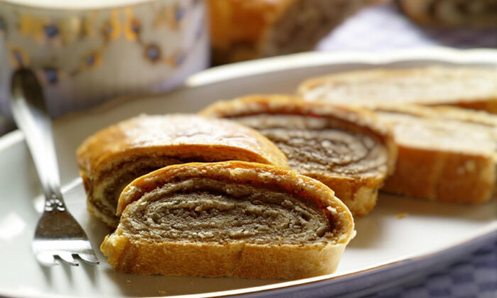 Hungarian Nut Roll