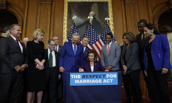 Newly Enacted ‘Respect for Marriage’ Act May Threaten Religious Liberty: Experts