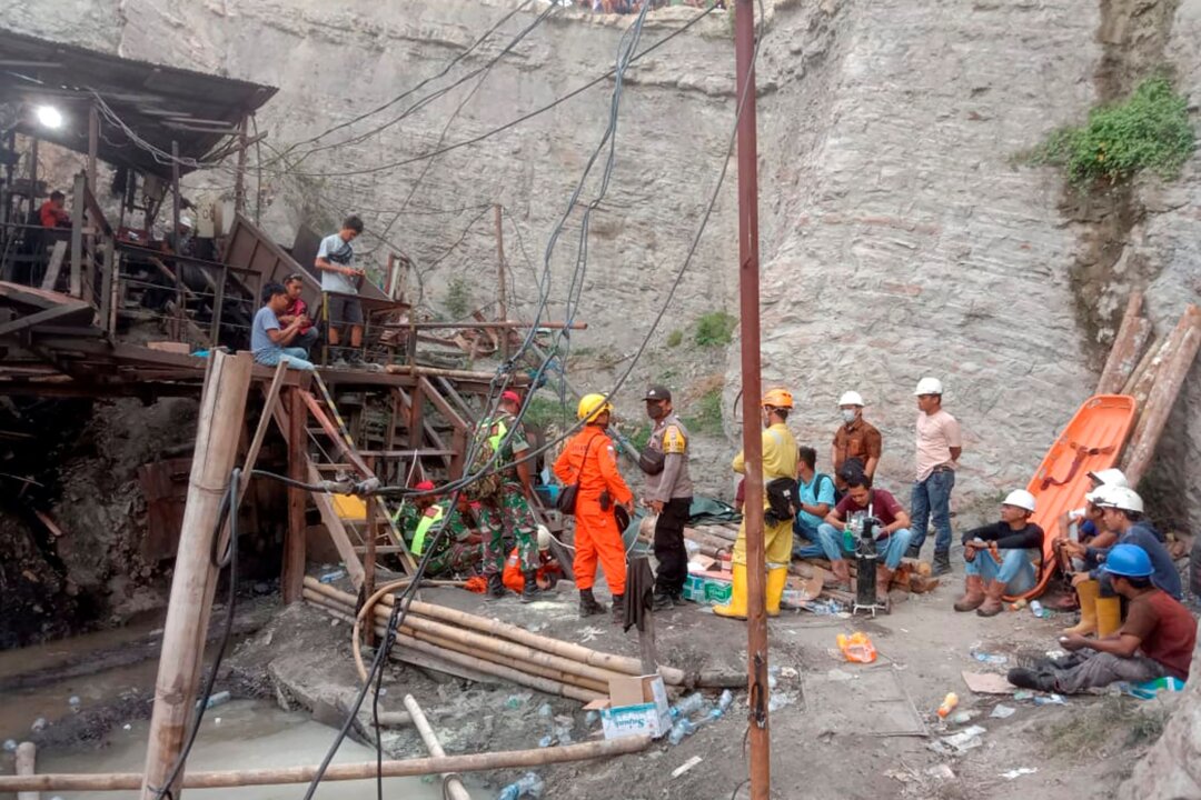 10 Miners Killed in Indonesia Coal Mine Explosion, 4 Rescued | The ...