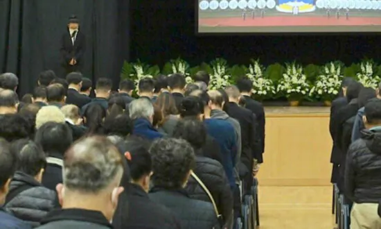 Hong Kong Halted for an Unprecedented Mourning of Former CCP Leader Jiang Zemin