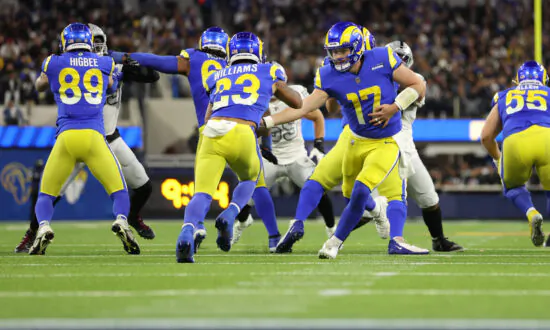 Mayfield Rallies Rams Past Raiders in Final Minute, 17–16