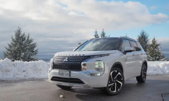 2023 Mitsubishi Outlander Plug-in Hybrid