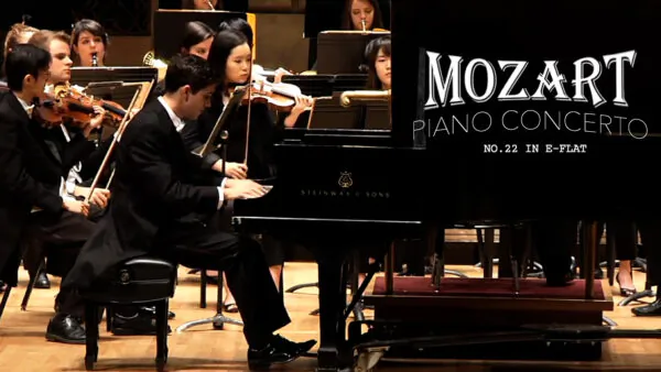 W. A. Mozart: Piano Concerto No. 22 in E Flat, K 482