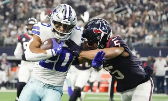 Cowboys Defeat Texans on Late Touchdown