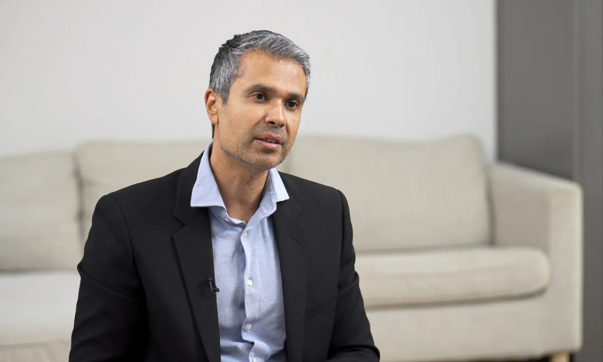 Dr. Aseem Malhotra, a UK-based cardiologist, in Dallas, Texas, on Nov. 29, 2022. (The Epoch Times)