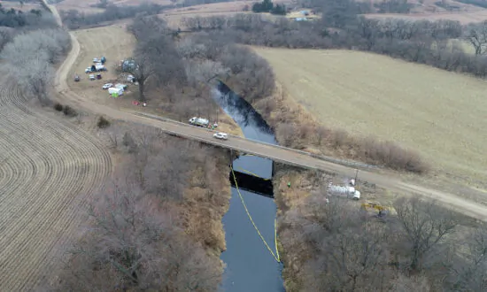 Official Says Cleanup of Keystone Oil Spill Could Take Weeks