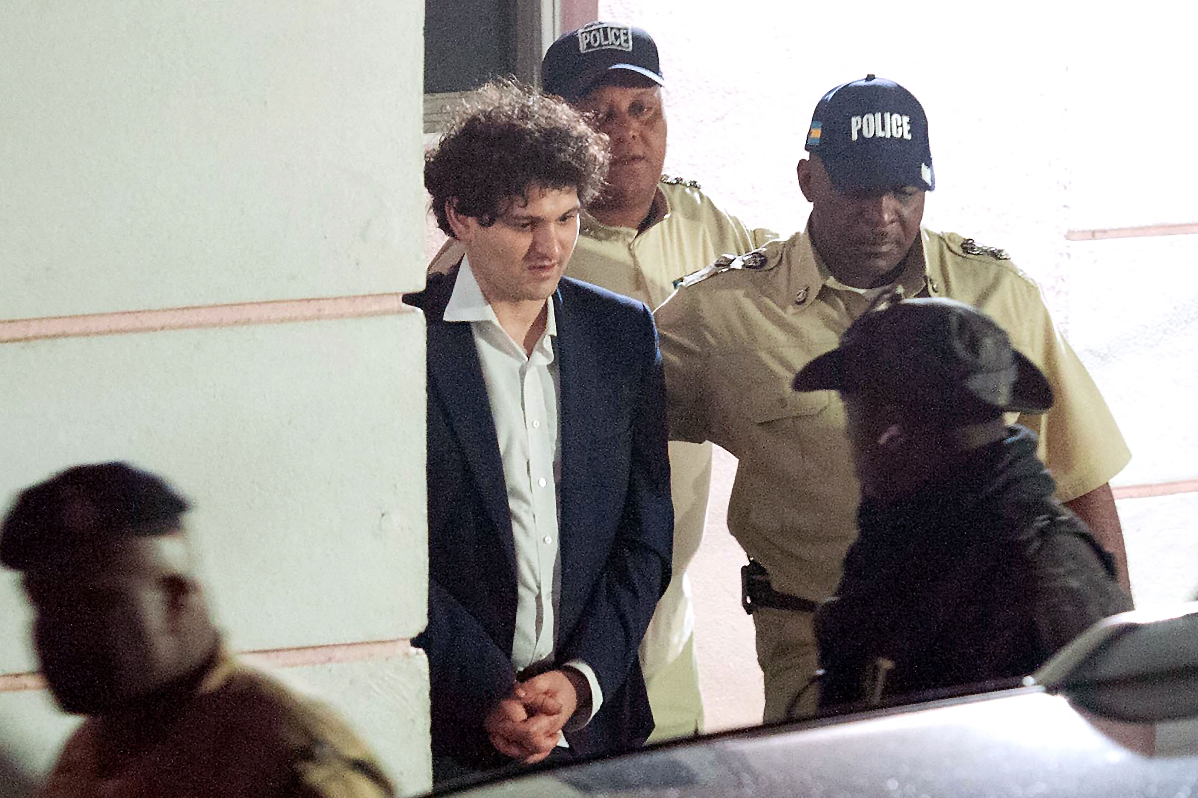 Sam Bankman-Fried Associates Plead Guilty to Charges in FTX Collapse - Vimarsana News