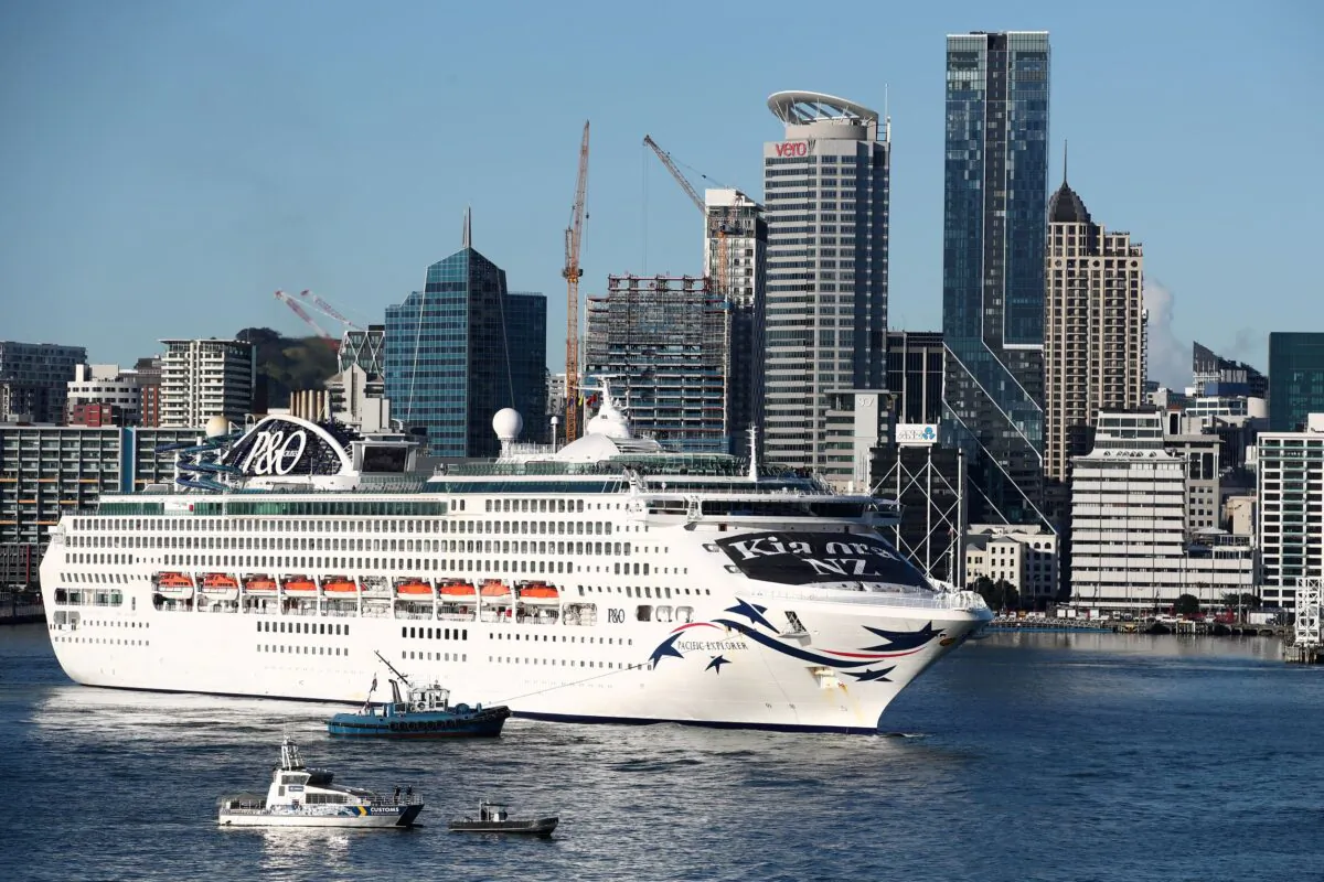 The Pacific Explorer arrives in Auckland Harbour in Auckland, New Zealand on Aug. 12, 2022. (Fiona Goodall/Getty Images)