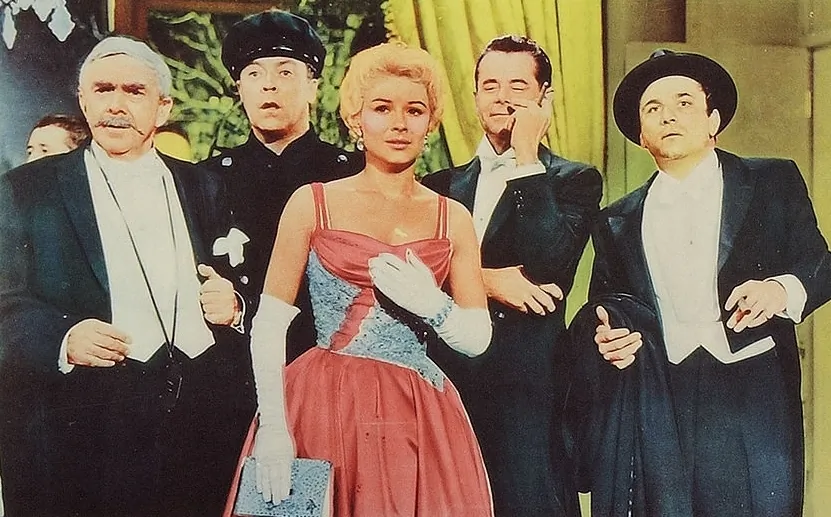"Pocketful of Miracles" lobby card. (MovieStillsDB)