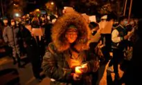 Police Detain 4 in Guangzhou After COVID Protests