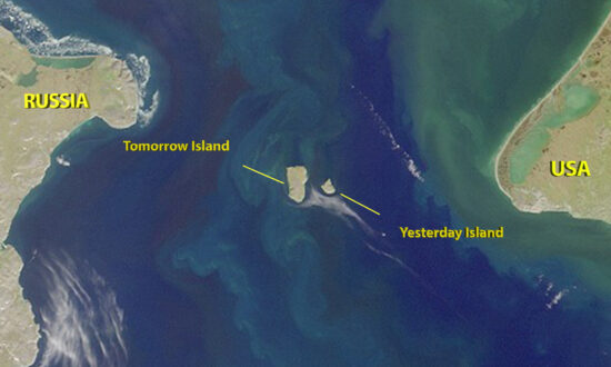 The Only Place on Earth You Can ‘Time Travel’ 21 Hours in 2 Miles: Yesterday and Tomorrow Islands