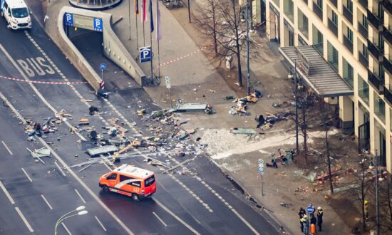 Germany: Huge Berlin Aquarium Bursts, Releases Flood of Fish