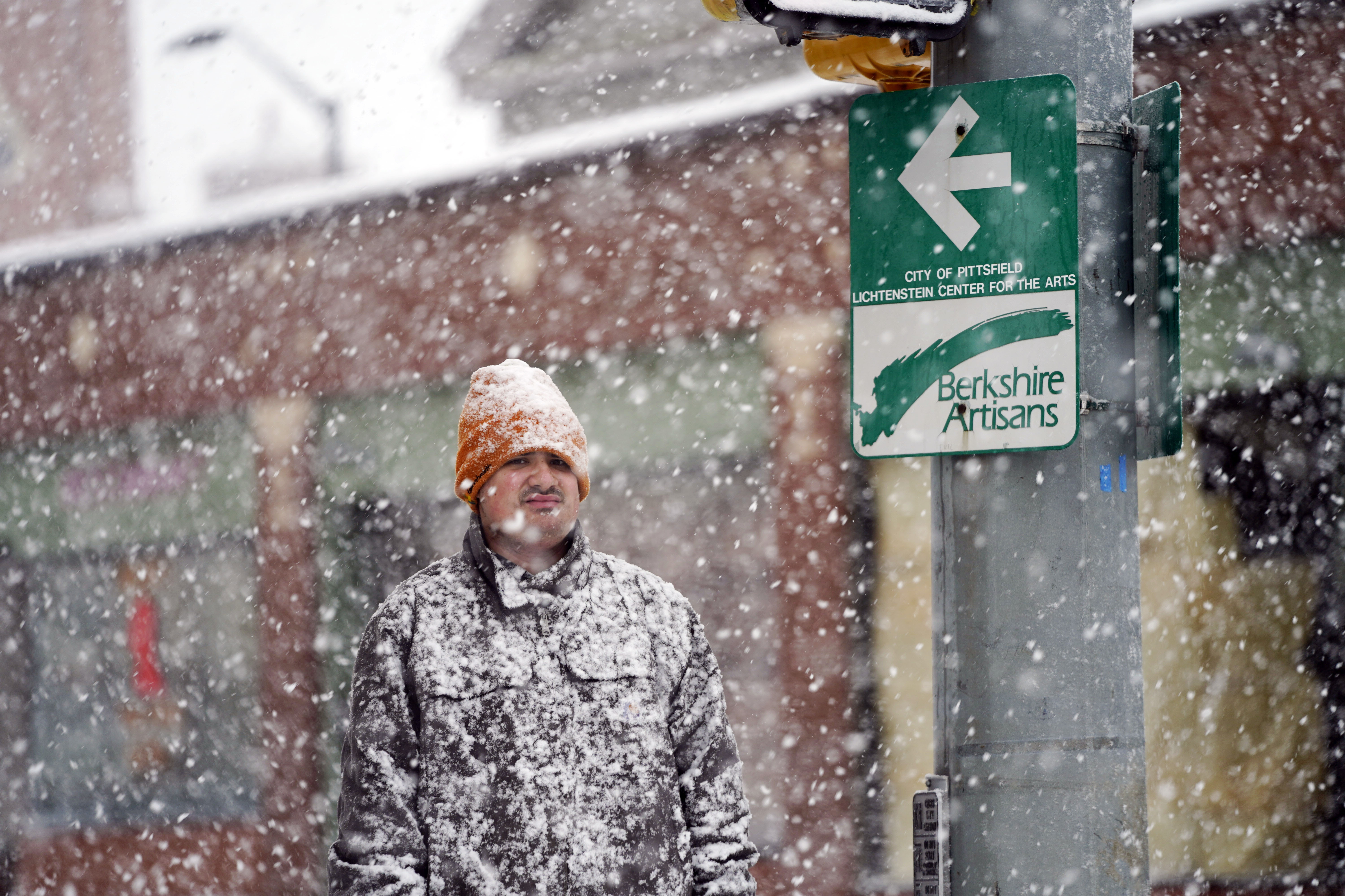 Snow Pummels Parts of Northeast; Thousands Without Power - Vimarsana News