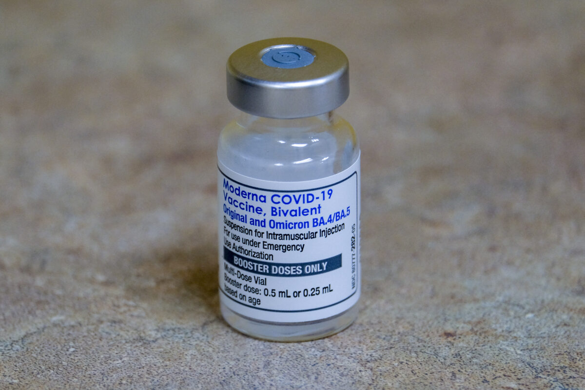 NextImg:CDC Simplifies COVID-19 Vaccine Recommendations, Offers High-Risk Adults Extra Booster