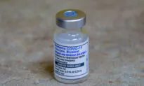 CDC Simplifies COVID-19 Vaccine Guidance, Offers High-Risk Adults Extra Booster