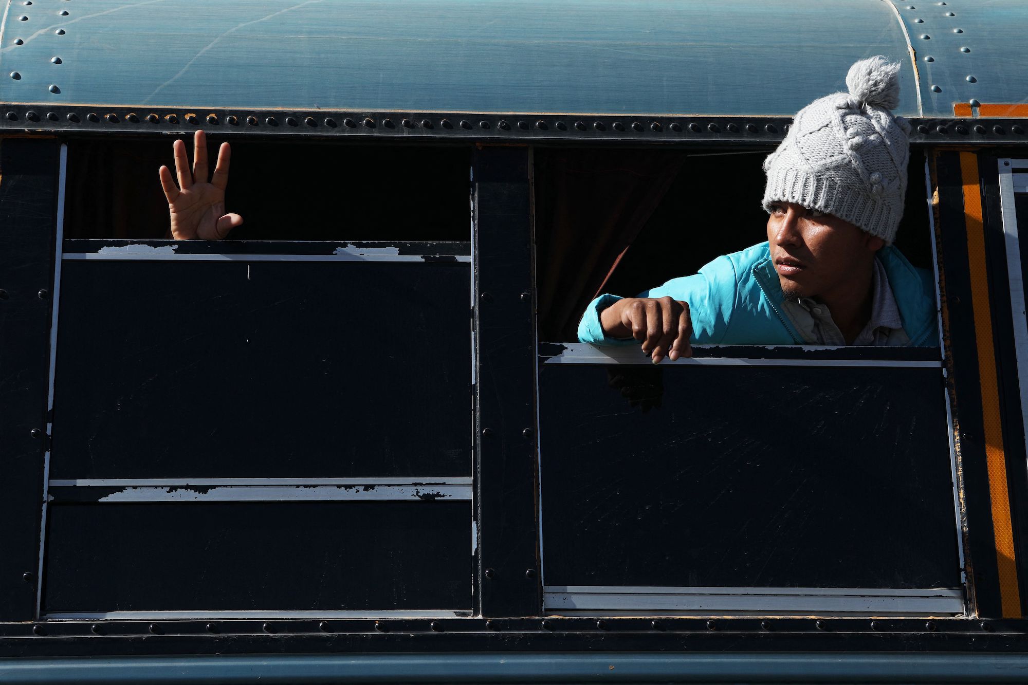 Democrat-Run Cities Declare Emergencies Amid Illegal Alien Surge as Title 42 End Looms - Vimarsana News